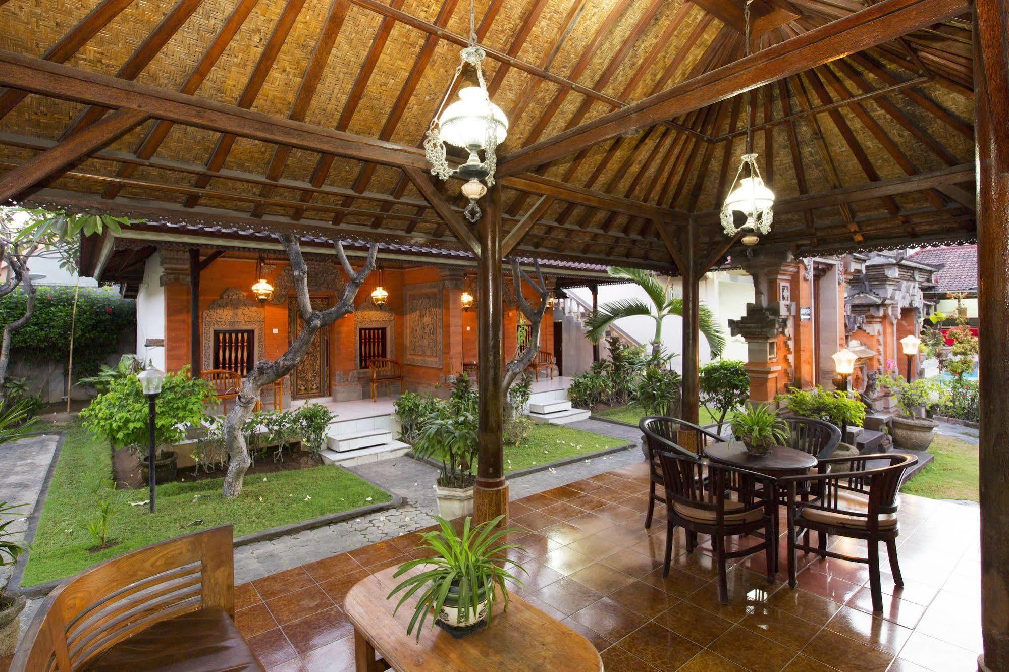 Отель Surya Tropical Kuta Кута Экстерьер фото