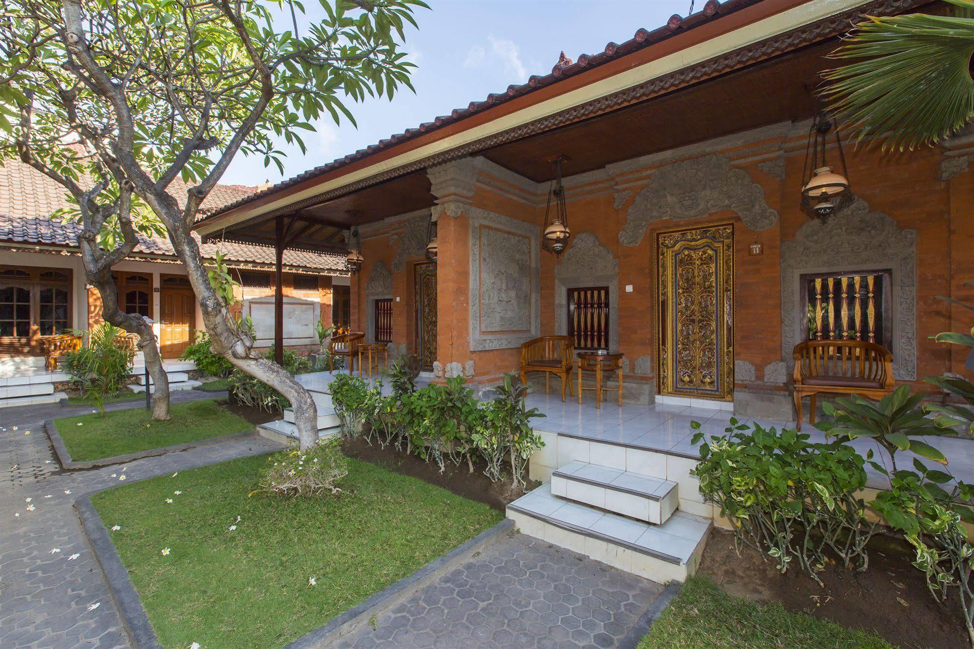 Отель Surya Tropical Kuta Кута Экстерьер фото