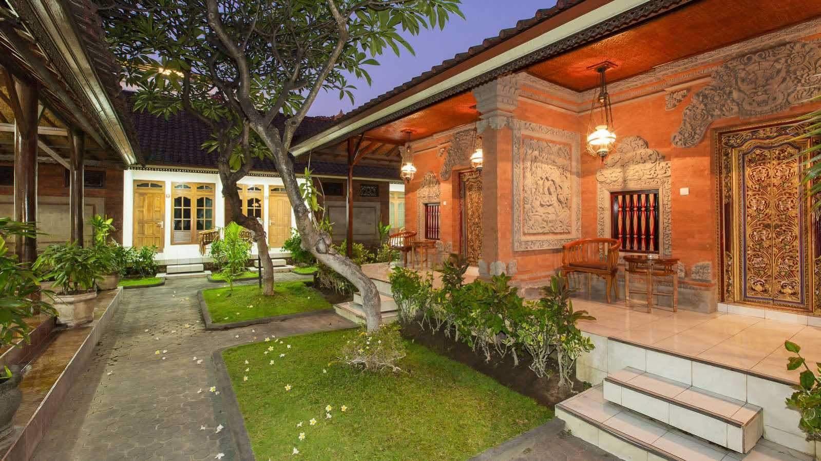Отель Surya Tropical Kuta Кута Экстерьер фото
