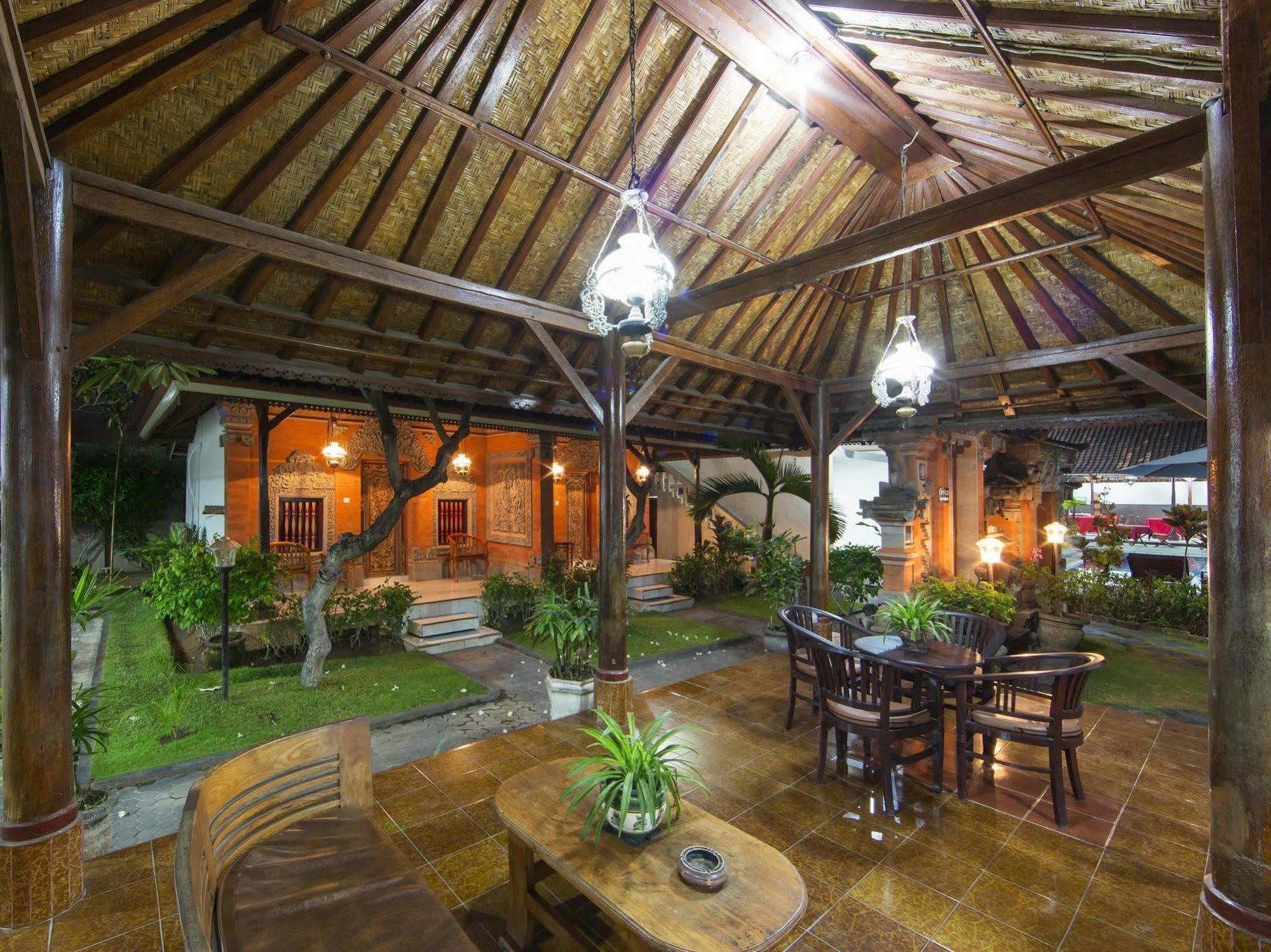 Отель Surya Tropical Kuta Кута Экстерьер фото