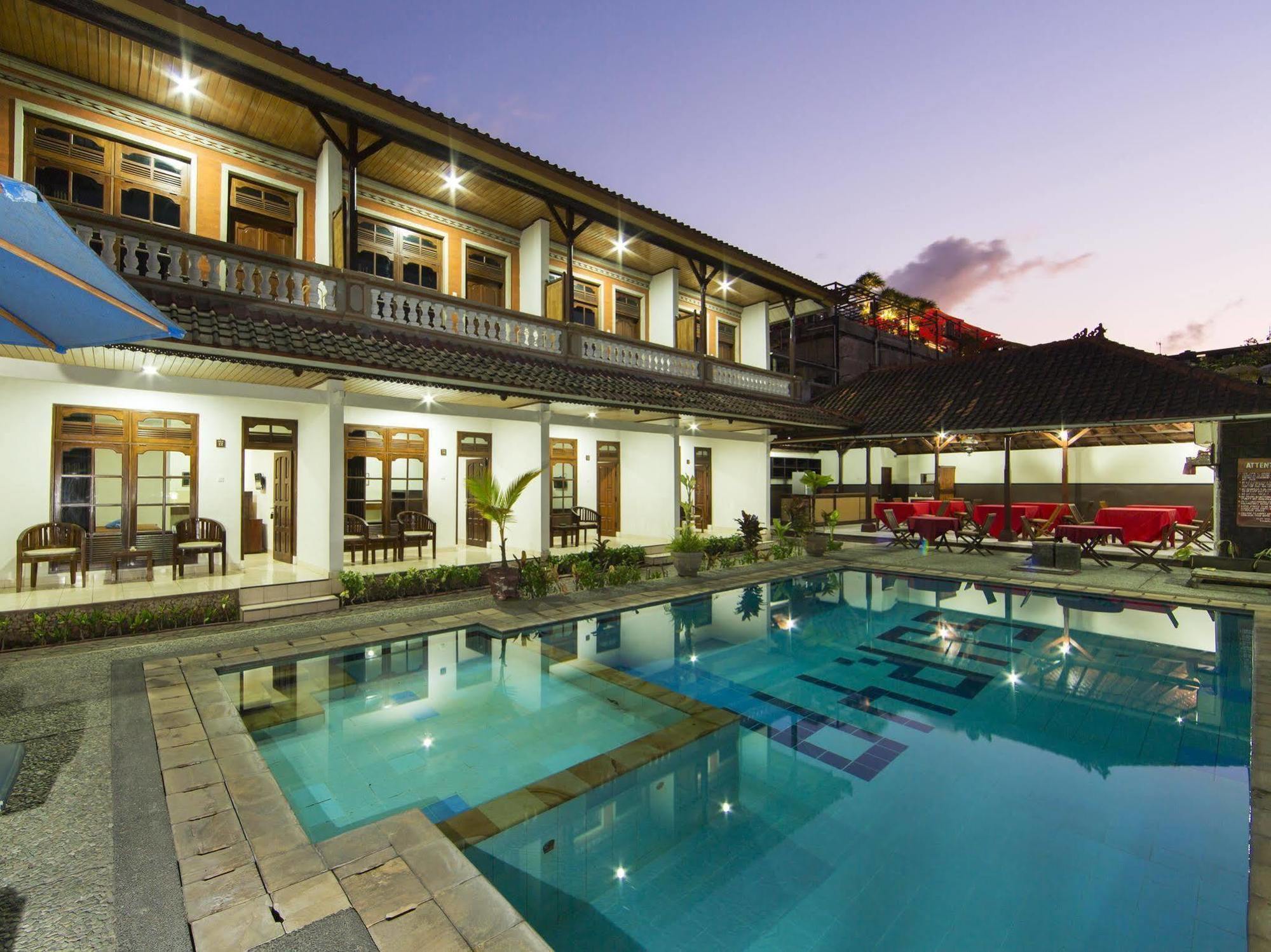 Отель Surya Tropical Kuta Кута Экстерьер фото